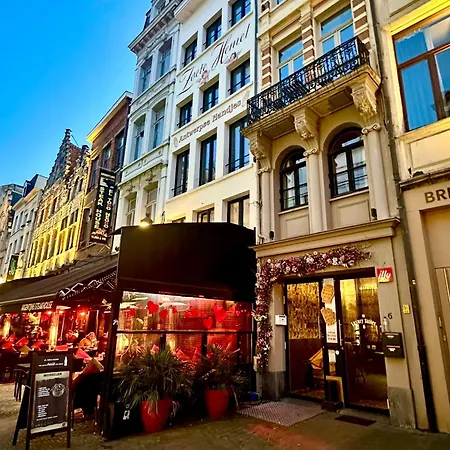 Daire Luxury Historic Center By Rikas